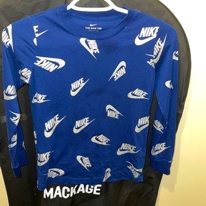 Nike in Blue that GLOWS IN THE DARK❗️ Ok‼️🗣